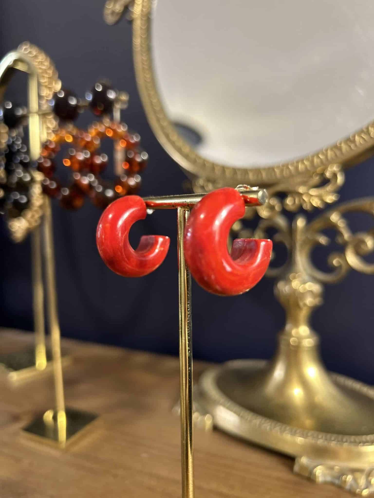 Boucles d’oreilles créoles Coquillette - Francine Bramli (plusieurs coloris) – Image 4