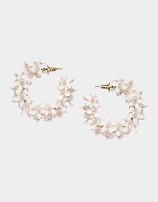 Boucles d'oreilles Créoles Flower small - Olivia Dar (plusieurs coloris) – Image 4