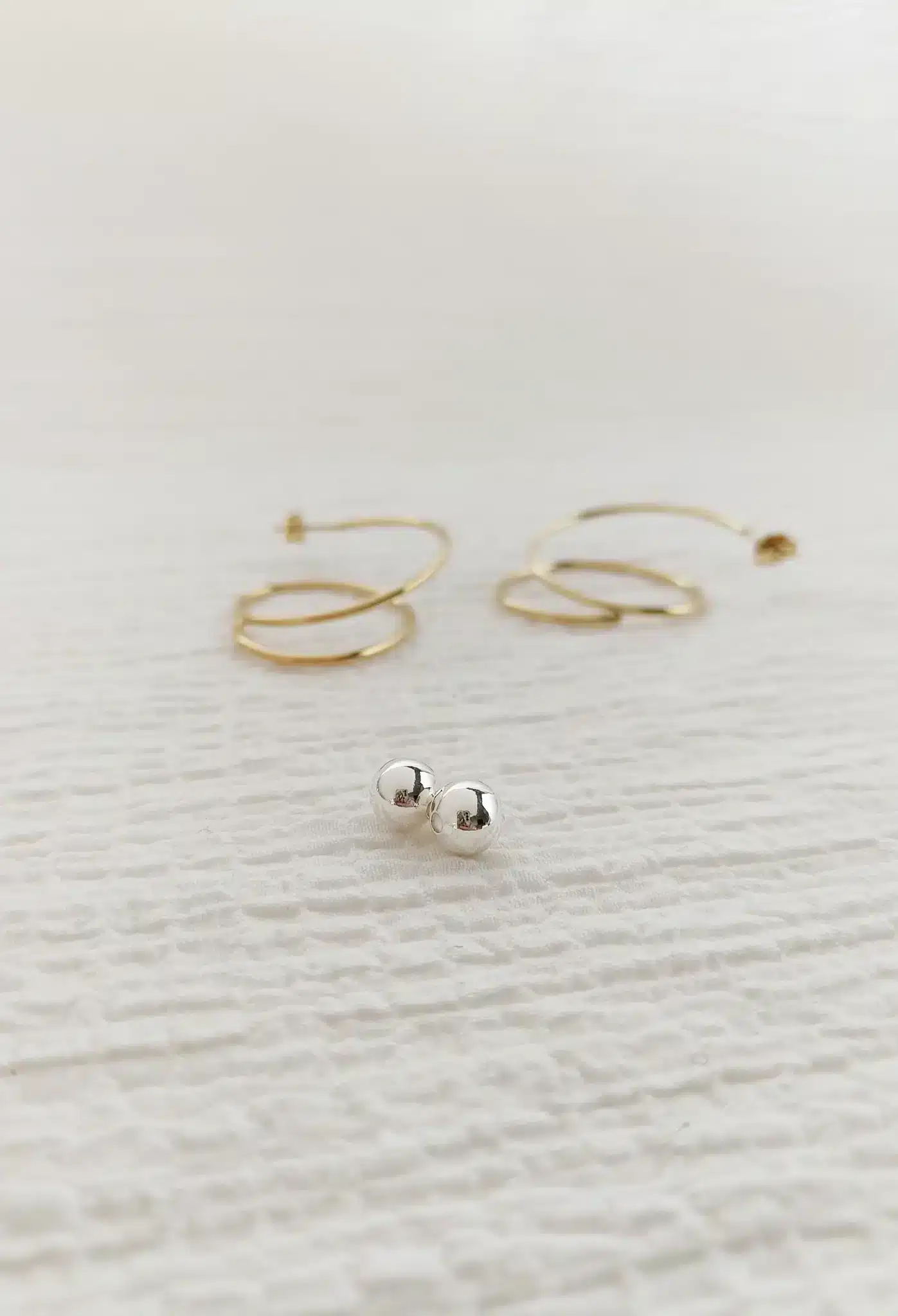 Boucles d’oreilles Oasis dorées et argentées - Marie Duvert – Image 4