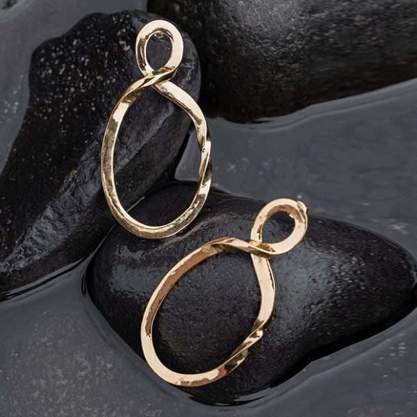 Boucles d'oreilles pendantes dorées - Chic Alors Paris